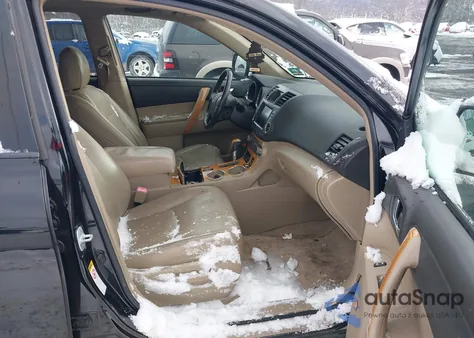 2010 Toyota Highlander Hybrid Limited V6 z USA, uszkodzony, nr VIN JTEJW3EH6A2047053